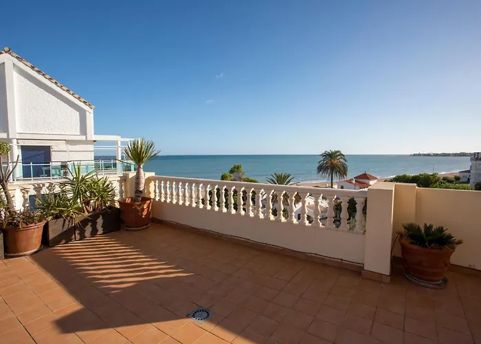 Caleta, Atico, 3 Frente Al Mar, By Bookindenia Apartament