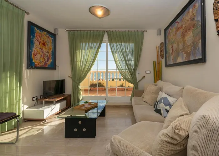 Apartament Caleta, Atico, 3 Frente Al Mar, By Bookindenia *