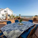 Caleta, ático, 3 Frente Al Mar, By Bookindenia *