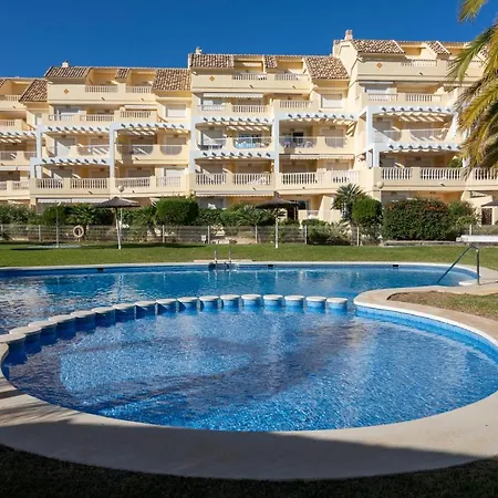 Daire Caleta, Atico, 3 Frente Al Mar, By Bookindenia