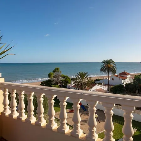 Apartamento Caleta, ático, 3 Frente Al Mar, By Bookindenia *