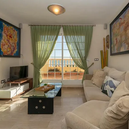 Apartamento Caleta, ático, 3 Frente Al Mar, By Bookindenia *