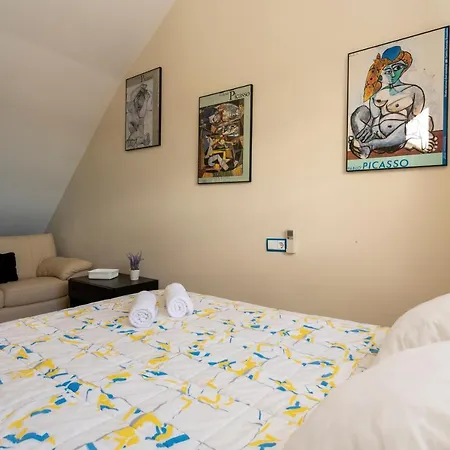 Caleta, Atico, 3 Frente Al Mar, By Bookindenia Daire *