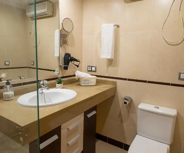 Caleta, Atico, 3 Frente Al Mar, By Bookindenia Дения