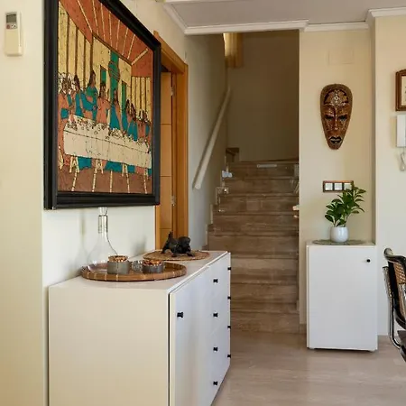 Apartmán Caleta, Atico, 3 Frente Al Mar, By Bookindenia